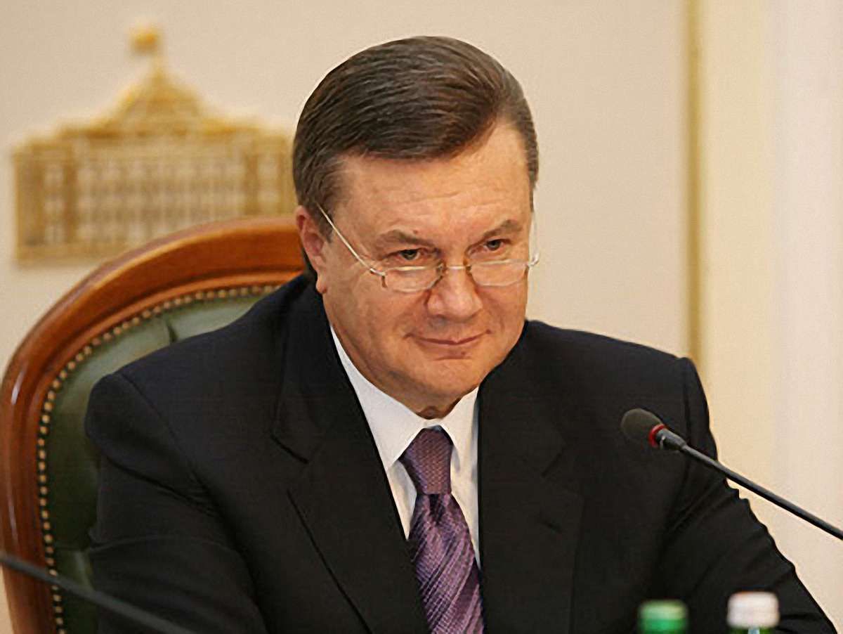 Янукович звільнив голову Укрдержреєстру