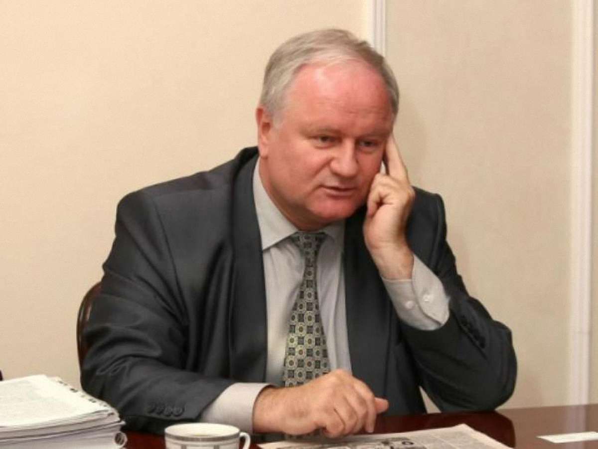 Обіход переконаний, що Кучма не винен і закликає копати глибше