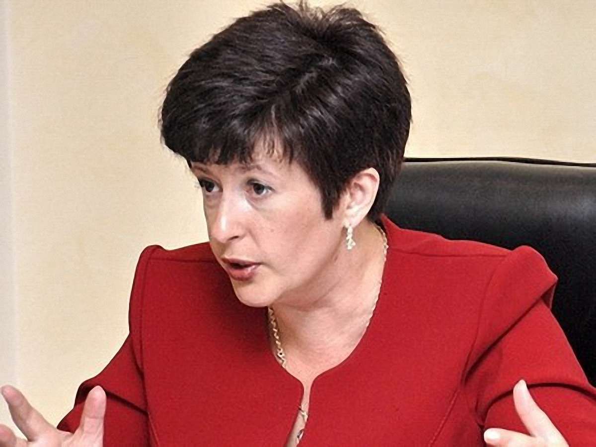 Лутковська радить адвокатам Луценка подавати до суду на лікарів
