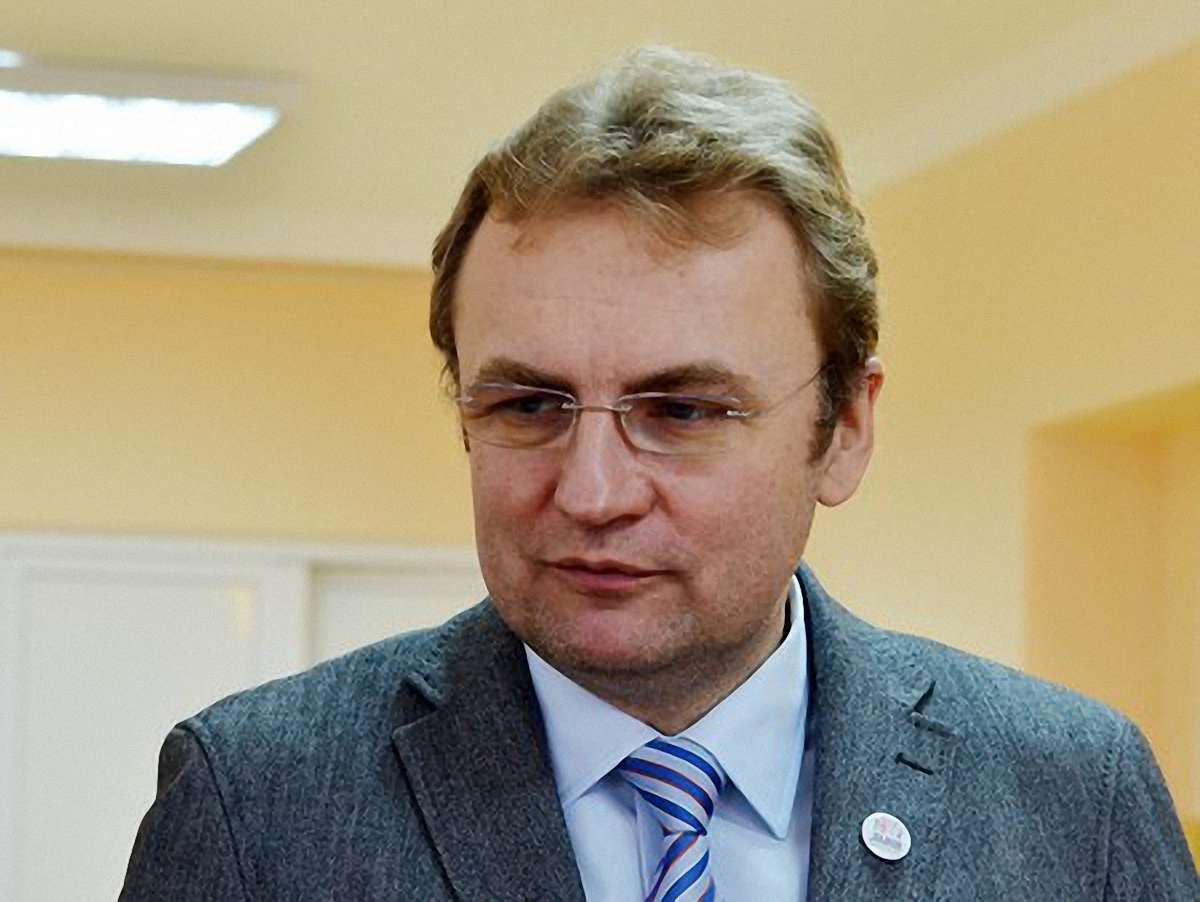 Аеропорт Львова не використовується на повну потужність, - Садовий 