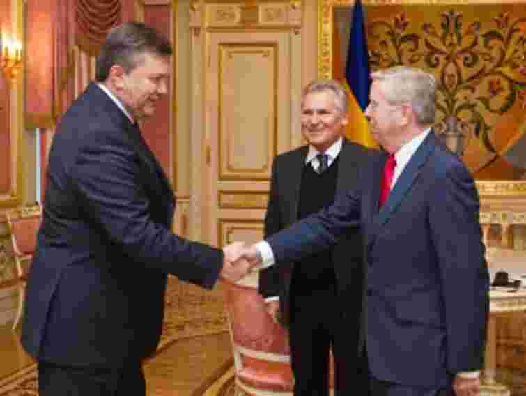 Після Тимошенко і Луценка Кваснєвський зустрівся з Януковичем