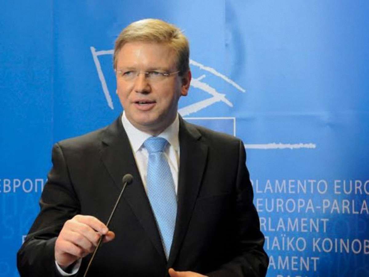 Азаров запевнив Фюле в незмінності курсу на євроінтеграцію