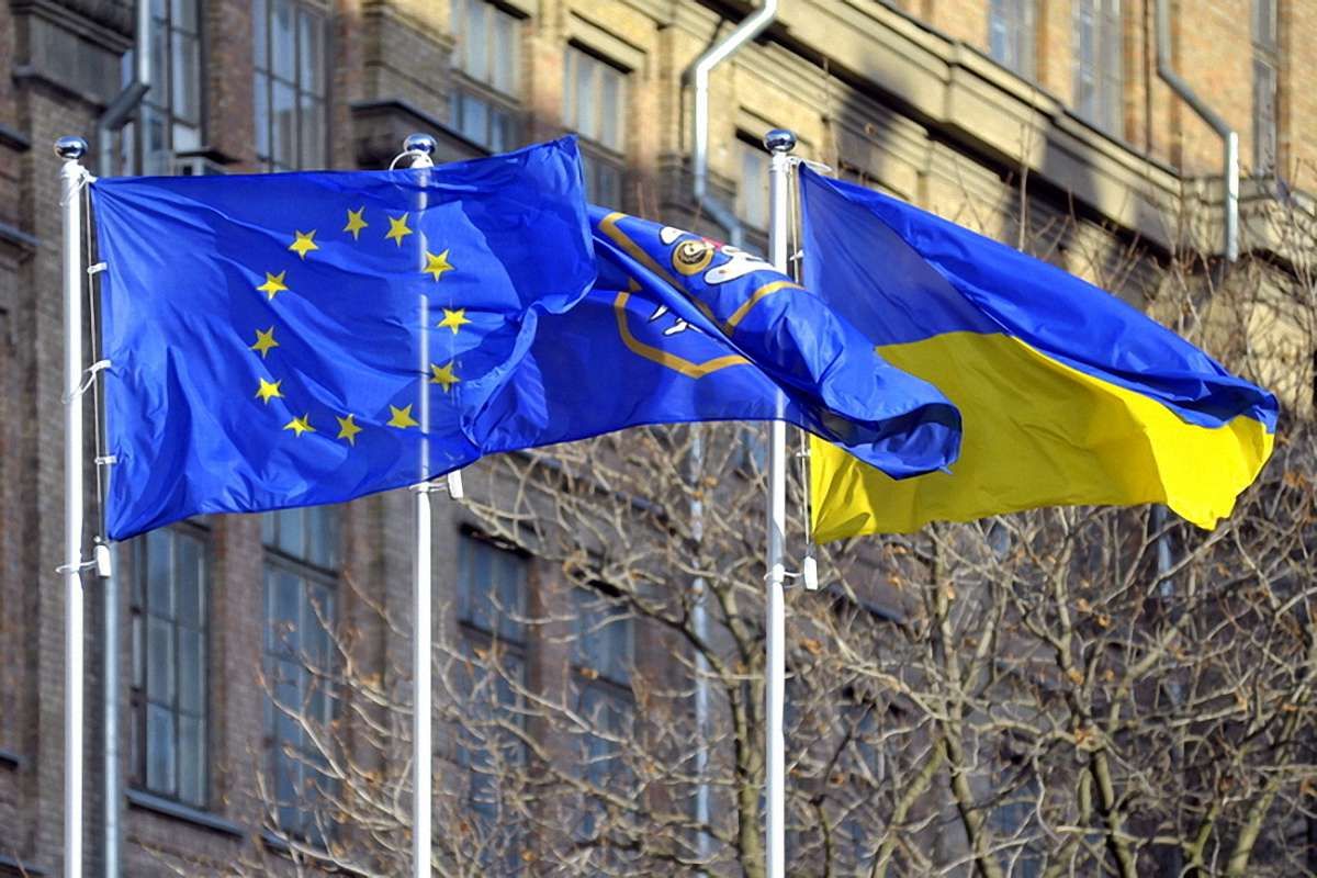Рада ЄС підтвердила прихильність до підписання угоди з Україною