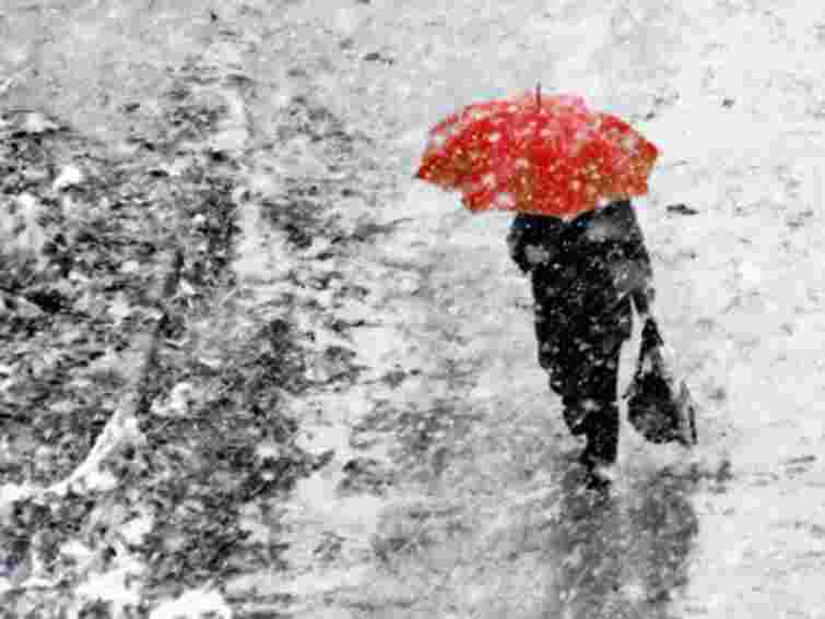 В Україні завтра – мокрий сніг та дощ