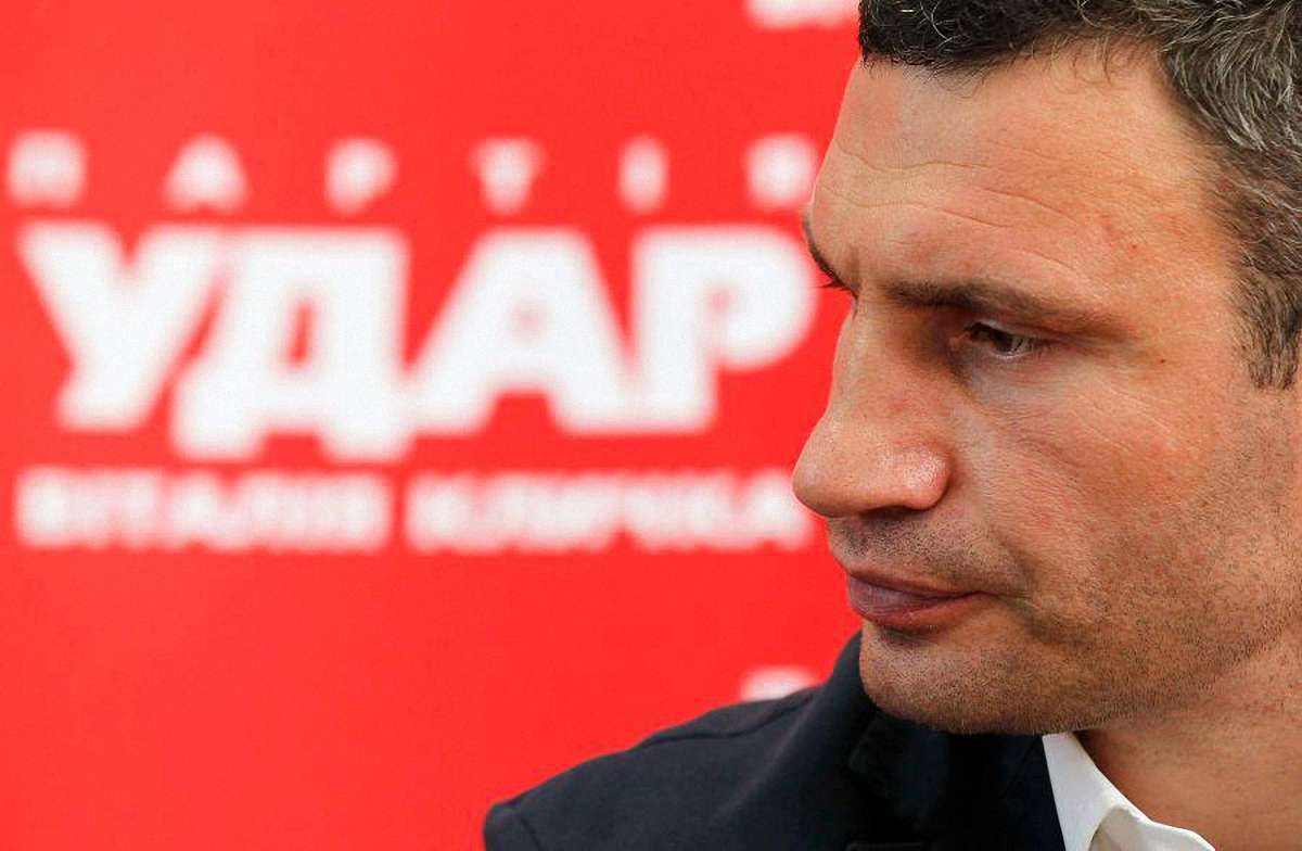 Завтра суд розгляне позов УДАРу до Рибака 
