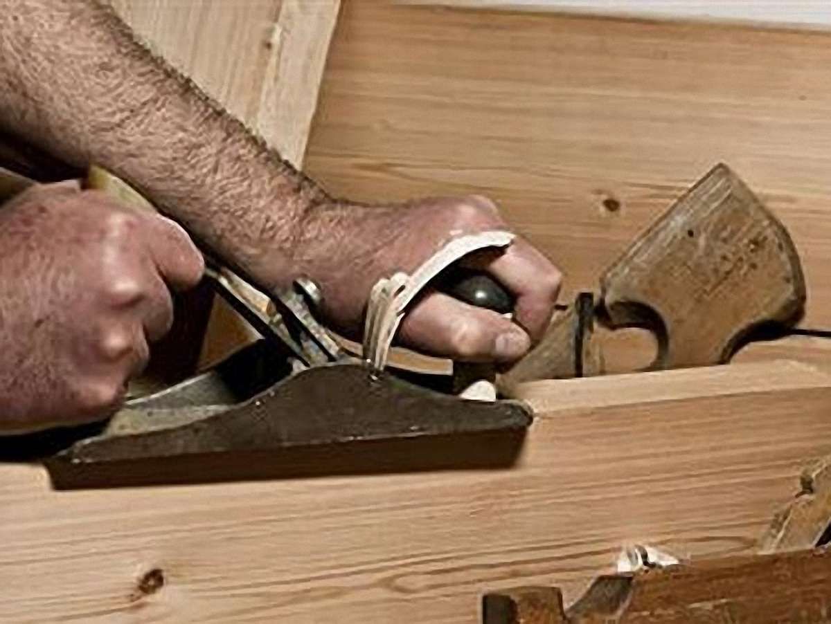 У Львові тривають семінари для столярів та малярів