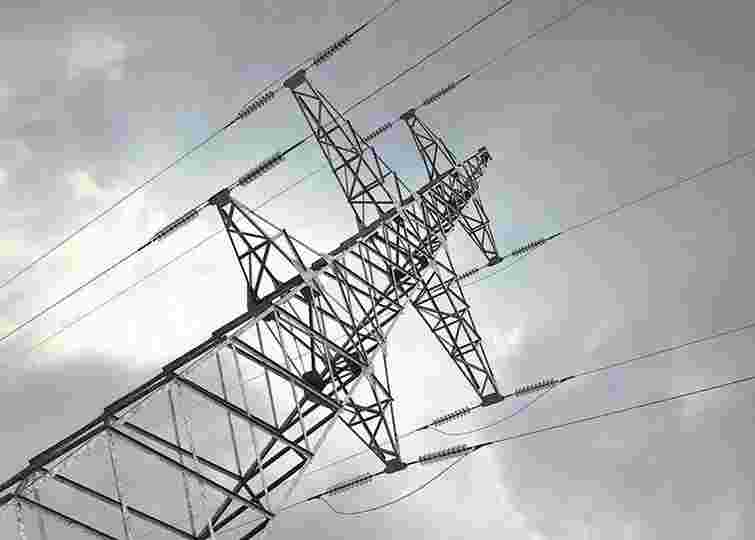 Азаров вирішив продати ще шість обленерго