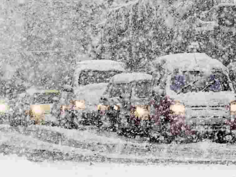 На Закарпатті і в Карпатах прогнозують сильні снігопади