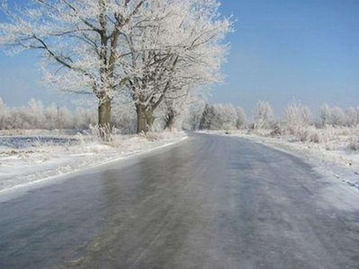 ДАІ закликає водіїв бути обережними: на дорогах – ожеледиця