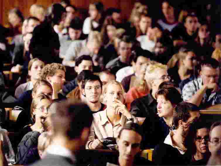 60 тисяч студентів-іноземців залишають в Україні  4,3 млрд на рік