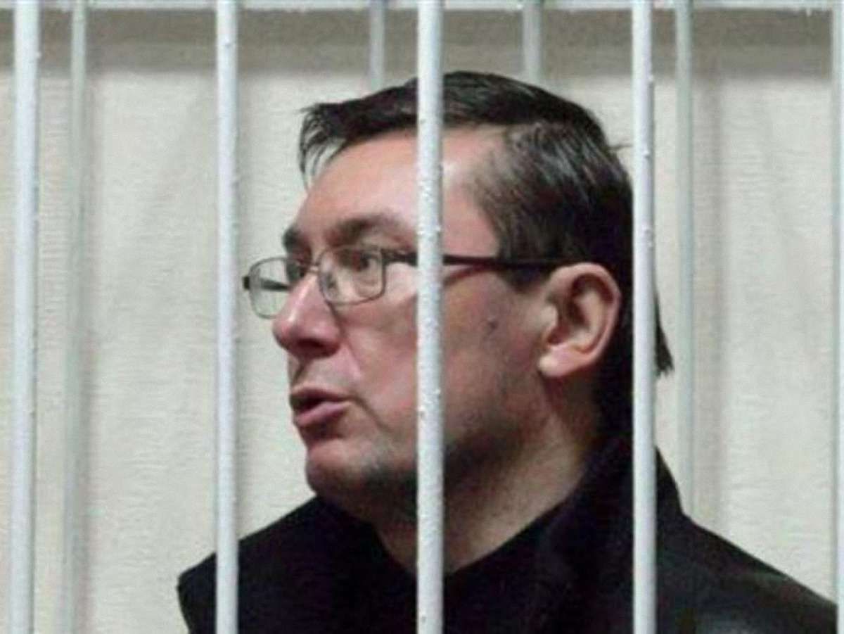 Луценко: Я не збираюся робити роботу за організаторів мого арешту