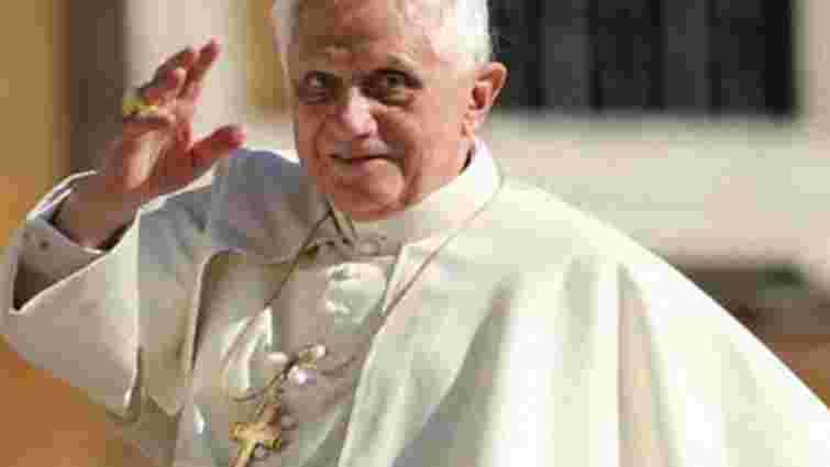 Останні години понтифікату Бенедикта XVI транслюватимуть на живо