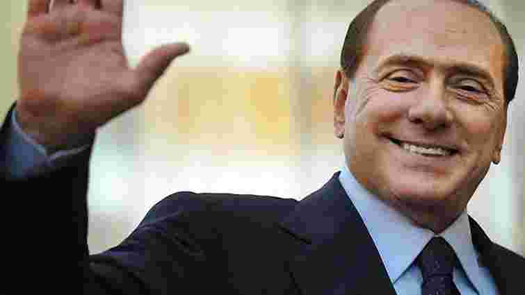 Проти Берлусконі порушили справу через корупцію