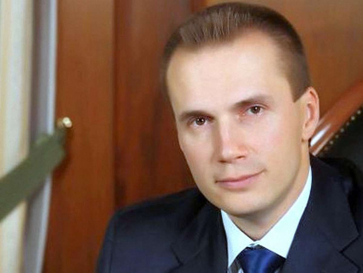 Син Януковича обігнав Ахметова за сумами виграних тендерів