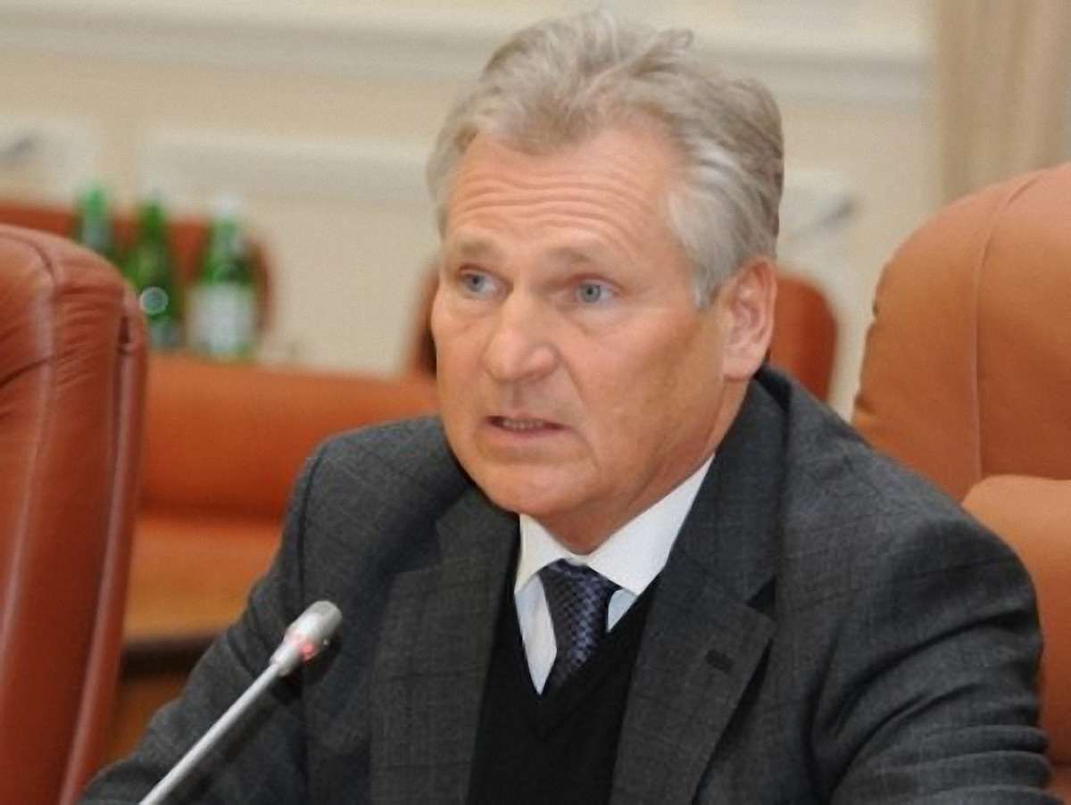 Кваснєвський попросить США активніше працювати з Україною
