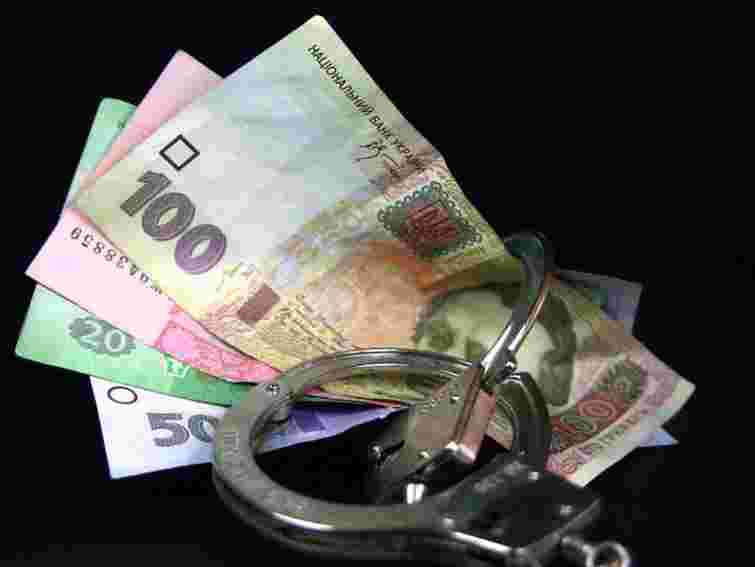 Інспектора “Краковця” обвинувачують в систематичному хабарництві