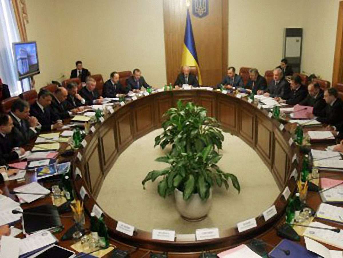 Уряд дозволив дублювати етикетки регіональними мовами 