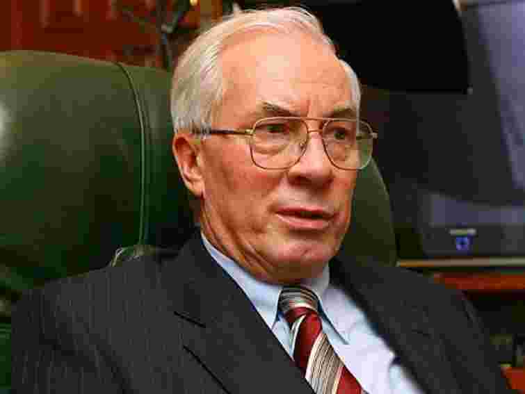 Азаров хоче покарати тих, хто блокує роботу Ради