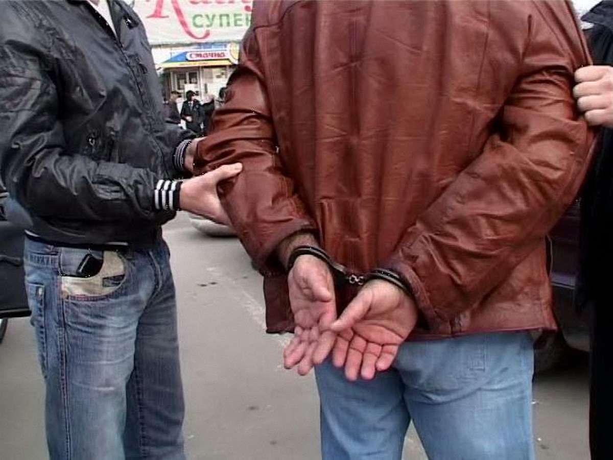 У Чернівцях СБУ затримала судмедексперта за вимагання 