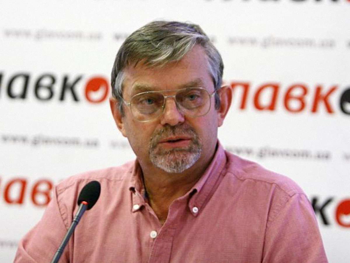 Янукович використовує «маятникову» дипломатію, – соціолог