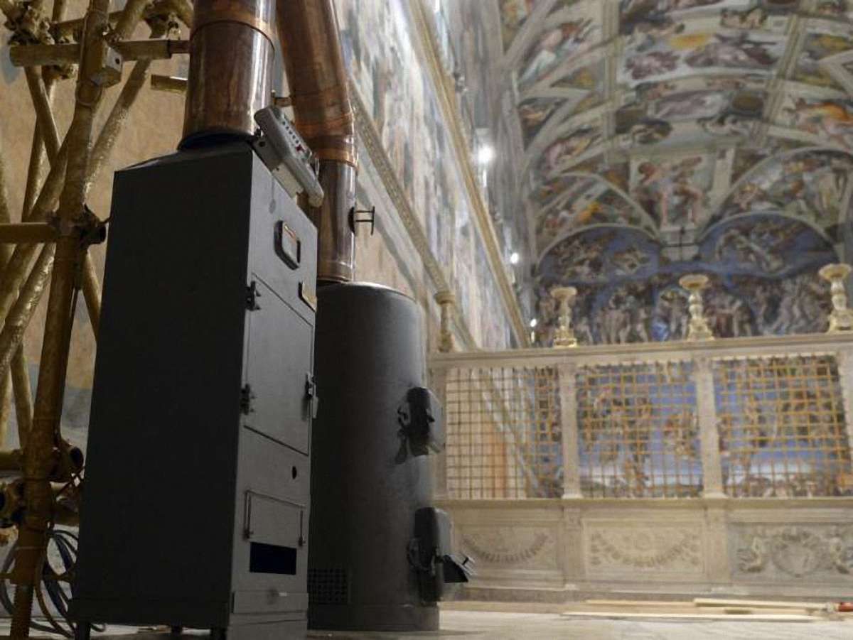У Ватикані готуються до виборів Папи Римського