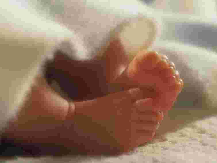 Немовля з Червонограда перебуває в будинку маляти у Львові