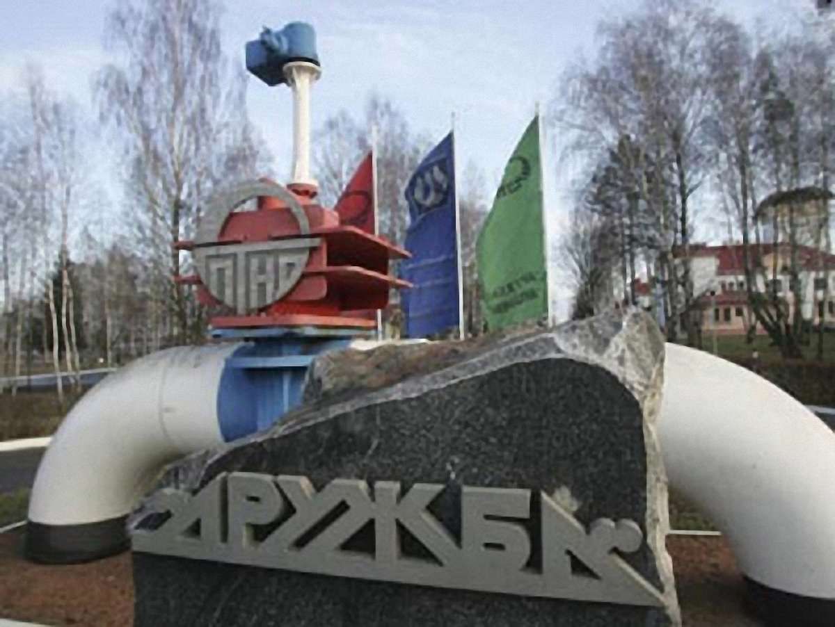 Україна зацікавлена в поставках нафти з Азербайджану