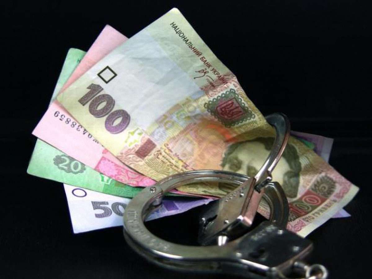 На Рівненщині міліціонера впіймали на хабарі