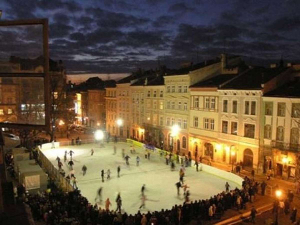 Цієї зими 755 львівських дітей безкоштовно побували на ковзанці