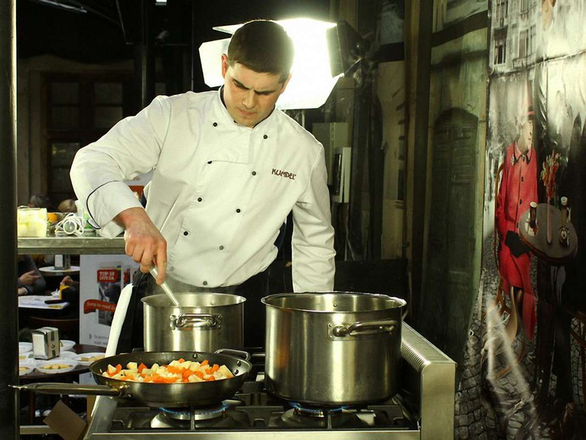 У Львові в гастрономічній дуелі зійшлися кухарі з України й Польщі 