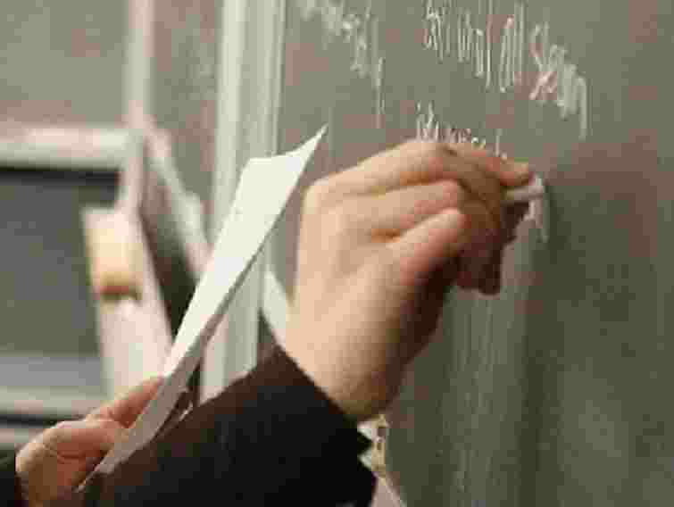 В Україні кількість вчених за 20 років скоротилася втричі