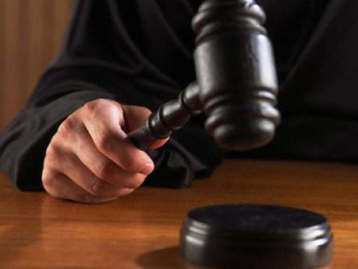 Суд першої інстанції поновив екс-директора Личаківського цвинтаря