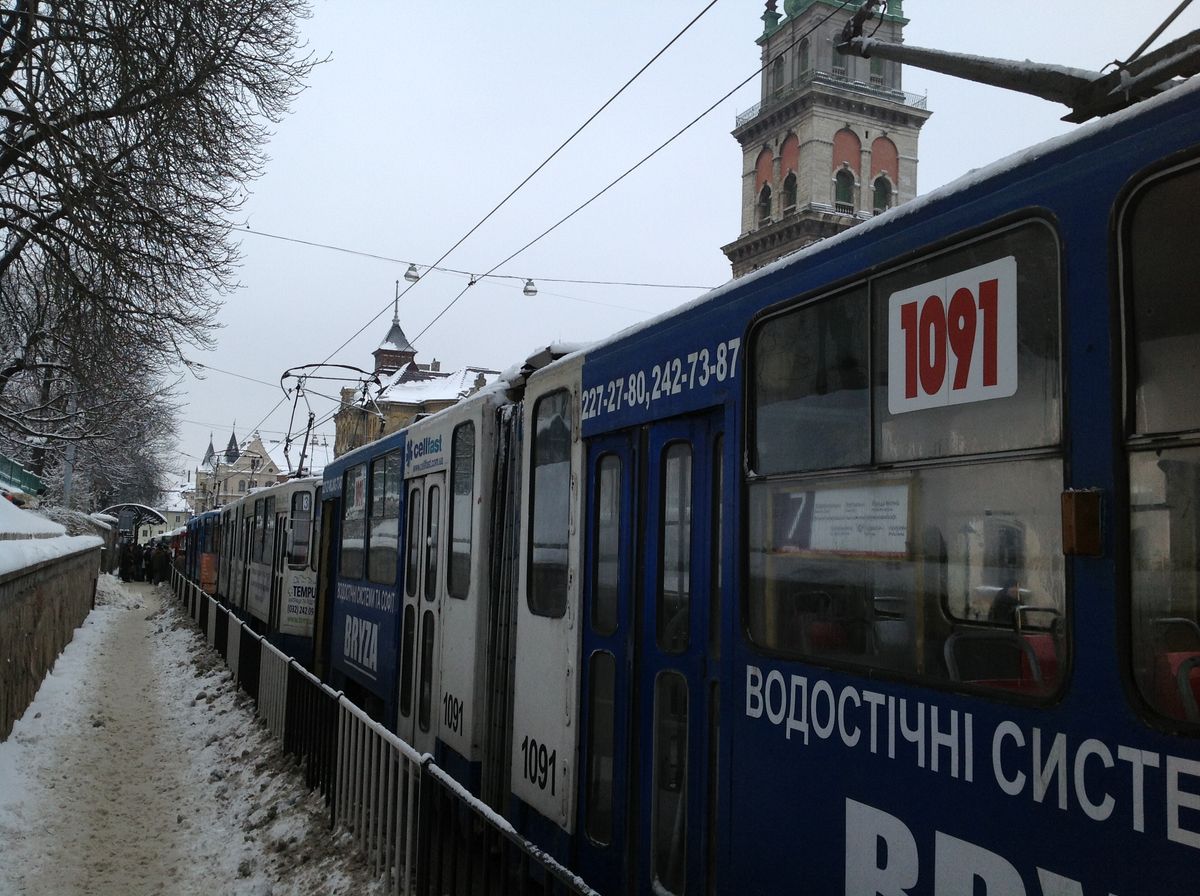 У Львові на Замарстинівській трамвай повторно зійшов з рейок
