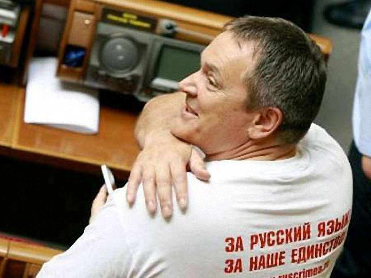 Фаріон радять найняти перекладача для спілкування з Яценюком