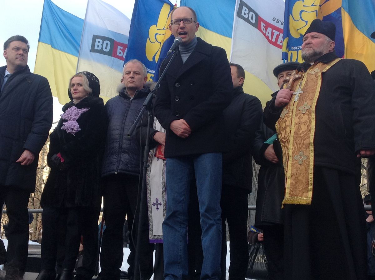 У Львові пройшло п’ятитисячне віче «Вставай, Україно!»