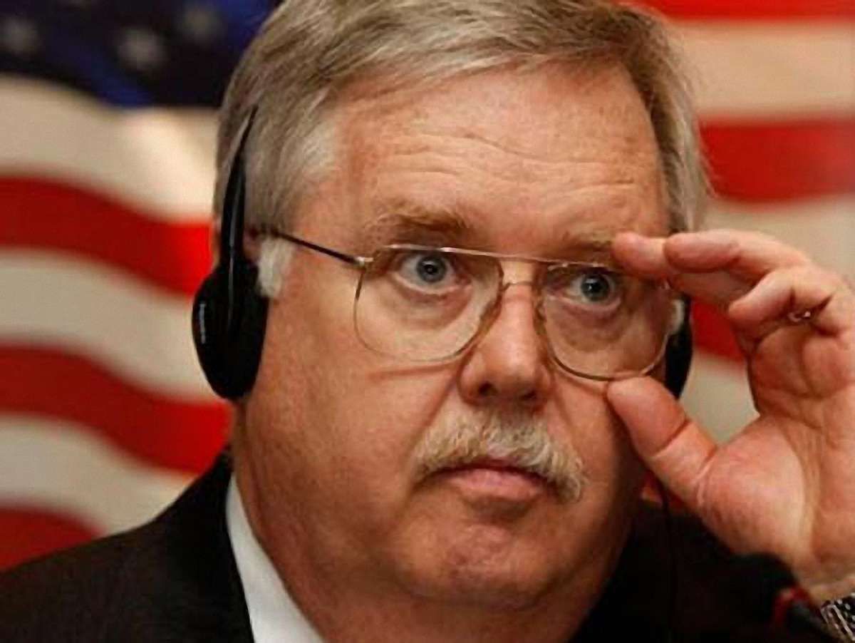 Тимошенко і Луценка слід звільнити, – посол США