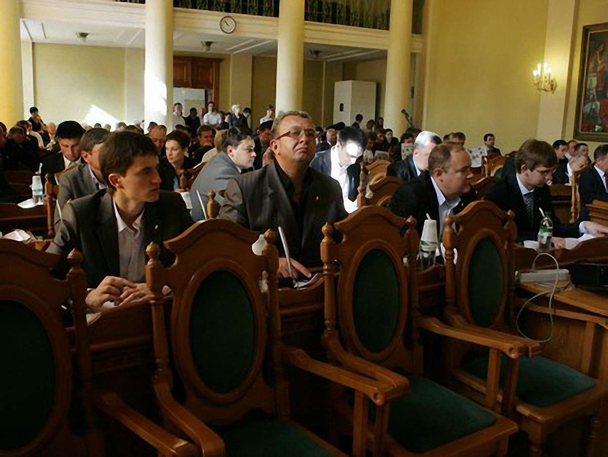 Депутати підтримали програму підтримки ОСББ у Львові на 2013-2015 рр.