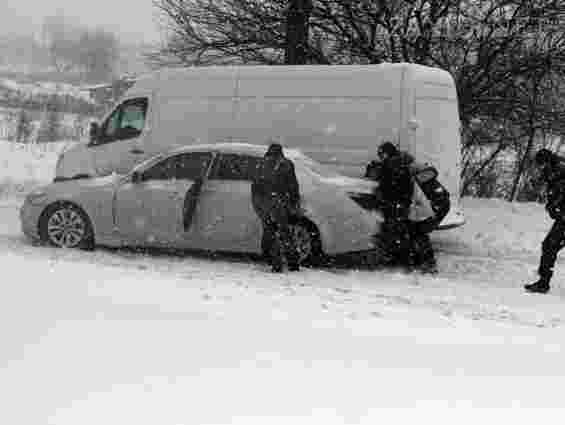 У Львові вже сталося 8 ДТП. Перелік ускладнених ділянок