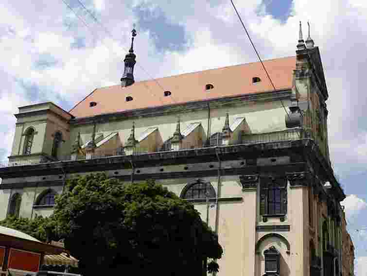 Львів дасть на ремонт у костелі Єзуїтів 600 тис. грн