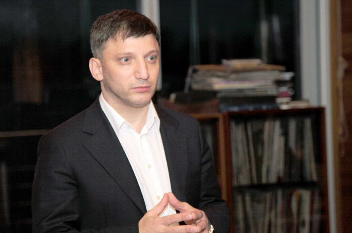 Слюсарчук найняв ще двох захисників