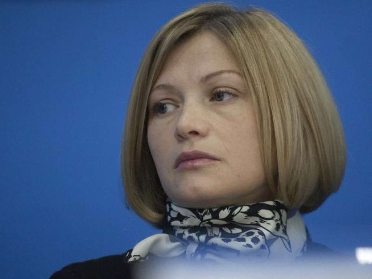 УДАР проситиме ГПУ розслідувати перевищення повноважень Азарова