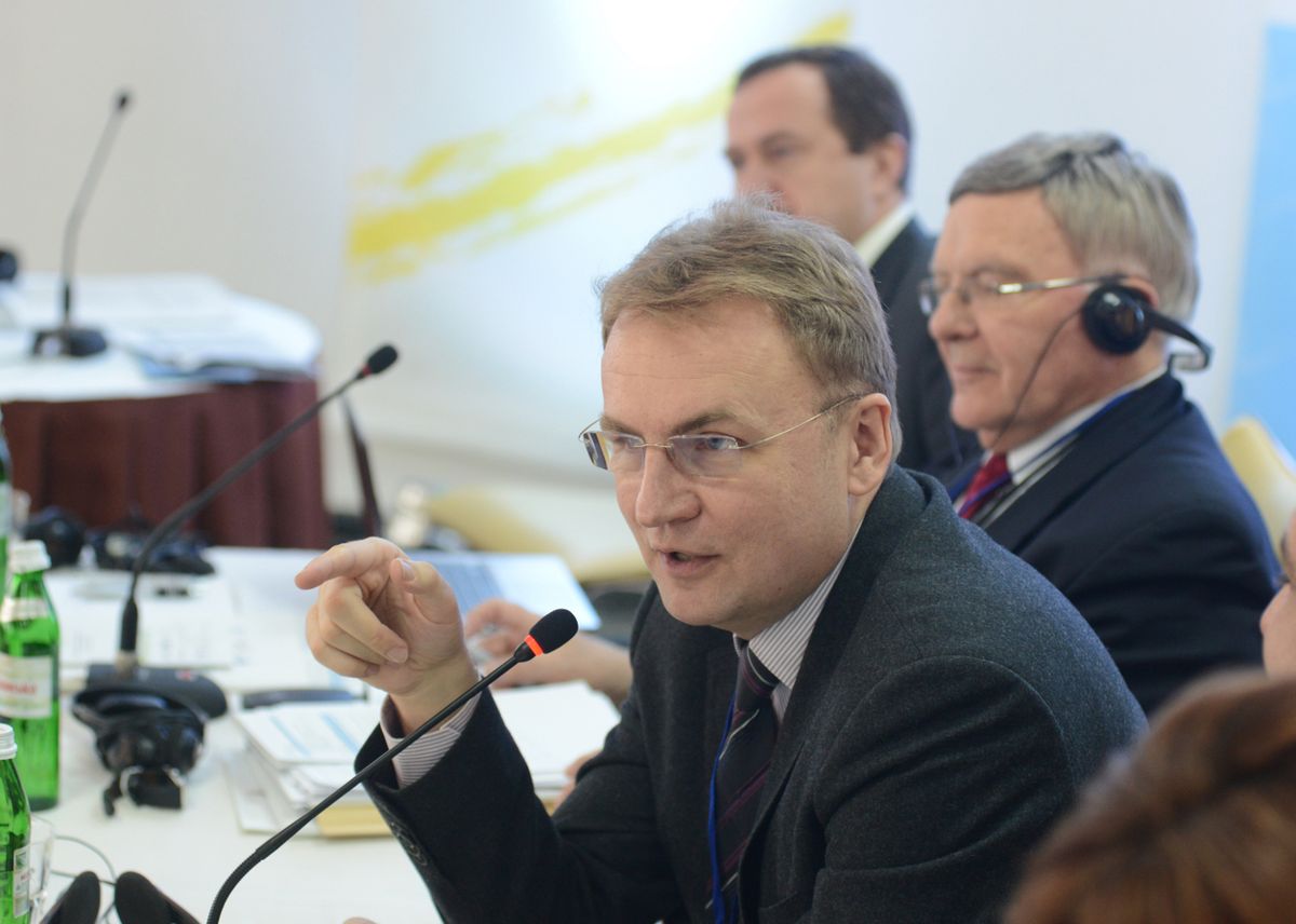 Ми готові розвивати свої громади, але дайте нам можливість, - Садовий