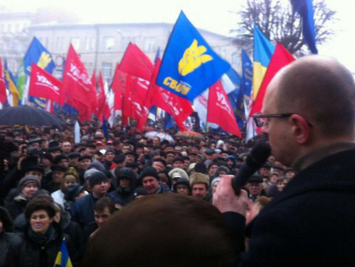 Міліція нарахувала вшестеро менше учасників мітингу в Тернополі
