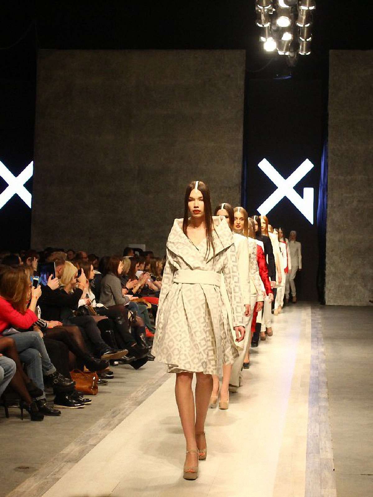 LFW: Польська дизайнерка показала одяг за графікою Новосельського