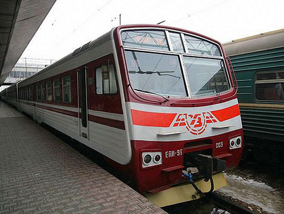 У Києві на залізничній станції «Вишгородська» обвалився перон
