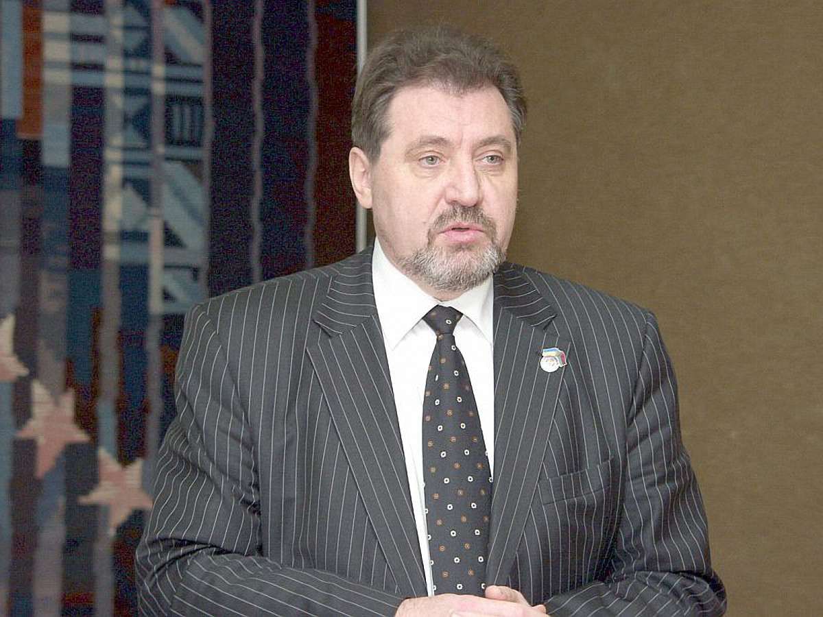 Експерт: Гонорар Януковича за ненаписані книжки - це політичний хабар