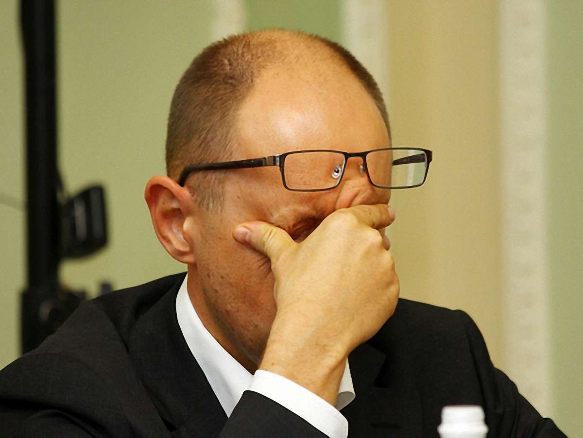 На Яценюка ведеться спланована технологічна атака, - політолог