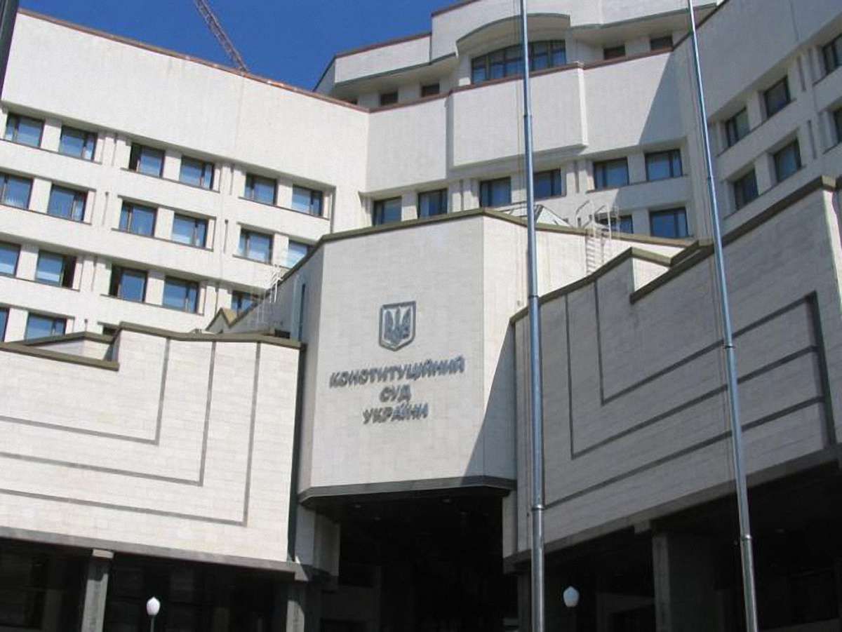 КС планує взятися за вибори в Києві 11 квітня