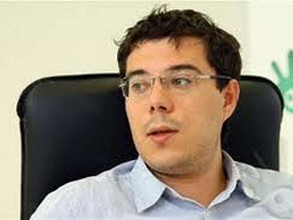 Влада хоче усунути Яценюка через його високий рейтинг, - експерт