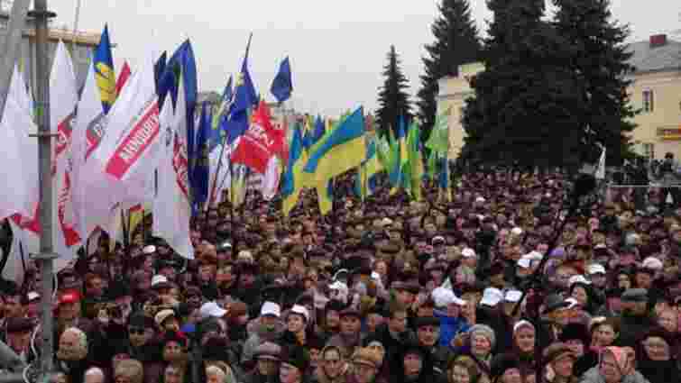 3 тис. людей приєдналось до "Вставай, Україно!" у Луцьку, – МВС